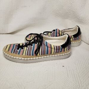 Sam Edelman size 9 multi colored lace up shoes.  EUC.